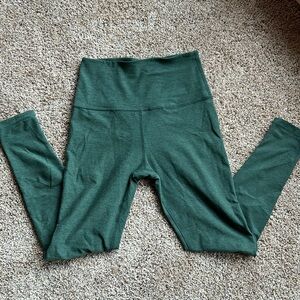 Excellent condition! Super soft Beyond Yoga leggings